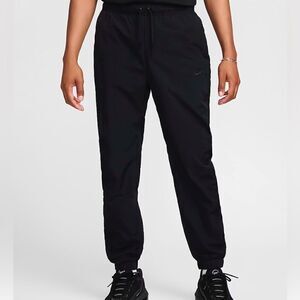 Men’s Nike Tech Woven Taper Leg Pants
